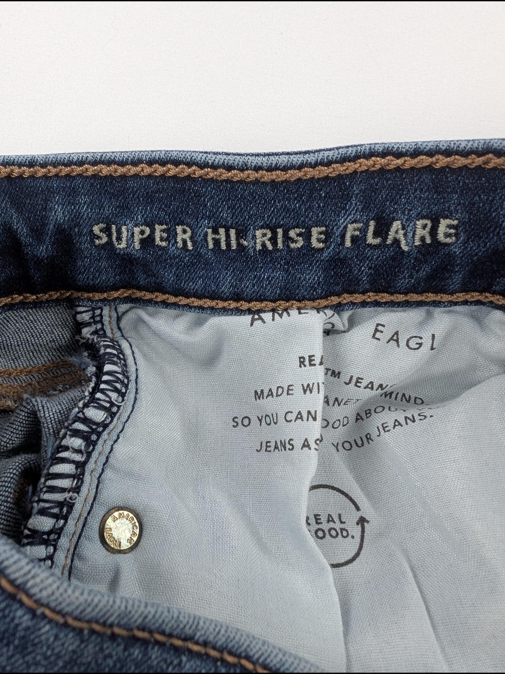 American Eagle Super Hi-Rise Flare Jeans - Picture 5 of 7